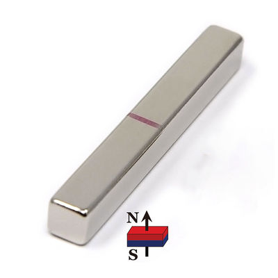 Magneti a barre di neodimio permanente Magneti NdFeB a due lati di terre rare 35 x 20 x 5 mm