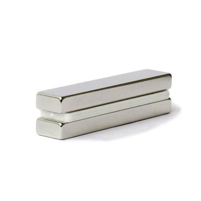Magneti a barre di neodimio permanente Magneti NdFeB a due lati di terre rare 35 x 20 x 5 mm