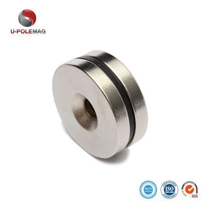 Magneti industriali rotondi di neodimio di terre rare con buco di controsuccesso e tolleranza ± 1%