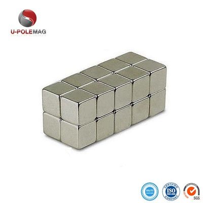 ±1% Tolleranza N35 N52 5mm Cubo Magnete al neodimio 1,14KG Tirare con ISO9001 2000 Sistema