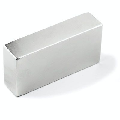 Magnete al neodimio di alta qualità N52 Magnete industriale Magnete quadrato rettangolare NdFeB blocco