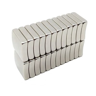 Magnete ad arco motore NdFeB personalizzato Magnete a segmento di neodimio super grande con grado N35-N52