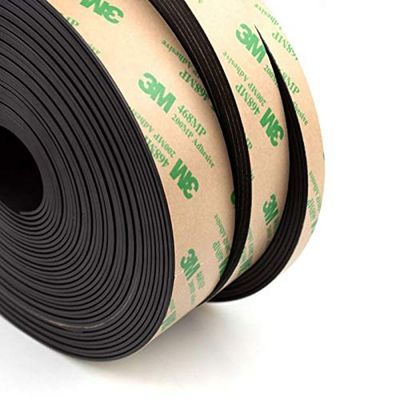 Nastro magnetico a neodimio flessibile 30x1,5 mm con adesivo permanente e servizio di taglio