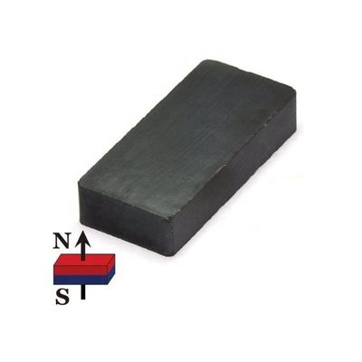 Magneti ferrite rettangolari neri personalizzabili con blocchi industriali forti e permanenti