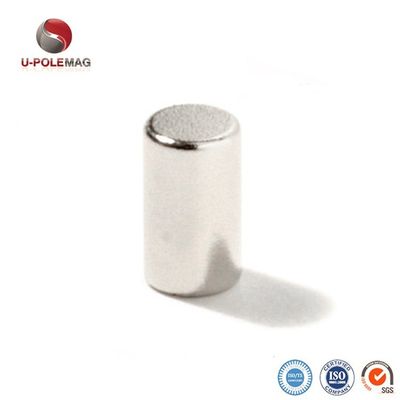 Magnete al neodimio a 12000 Gauss a barre cilindriche